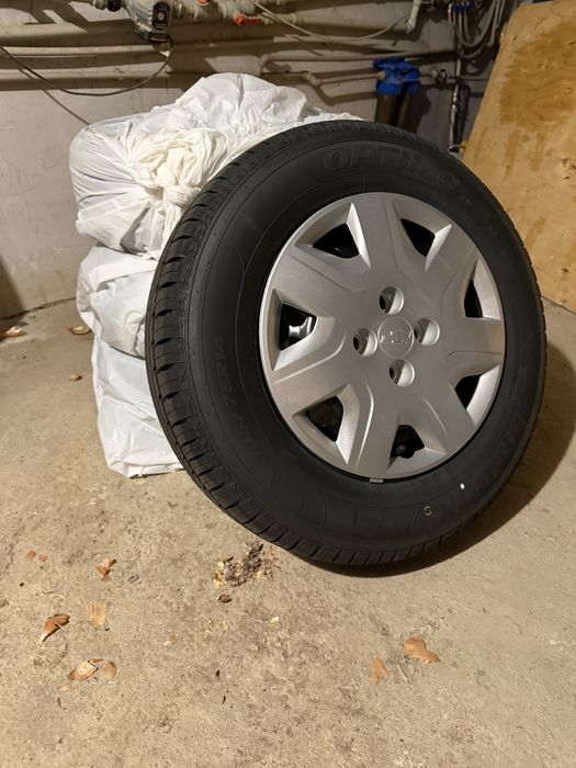 Продам летнию резину новую