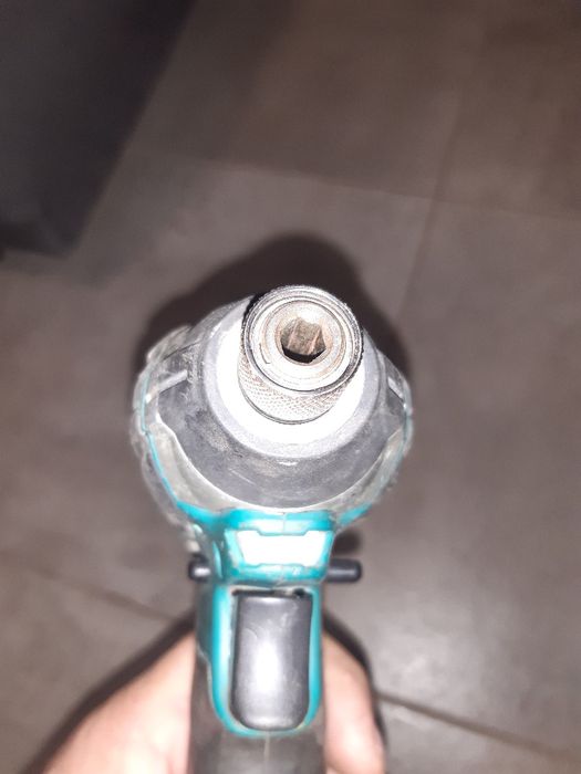 Bormasina filetanta impact tangential Makita DTD 152
