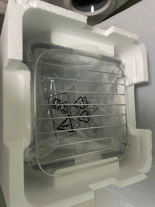 Микровълнова фурна Bauknecht ExtraSpace Crisp MW 427 SL (С транспортен дефект)