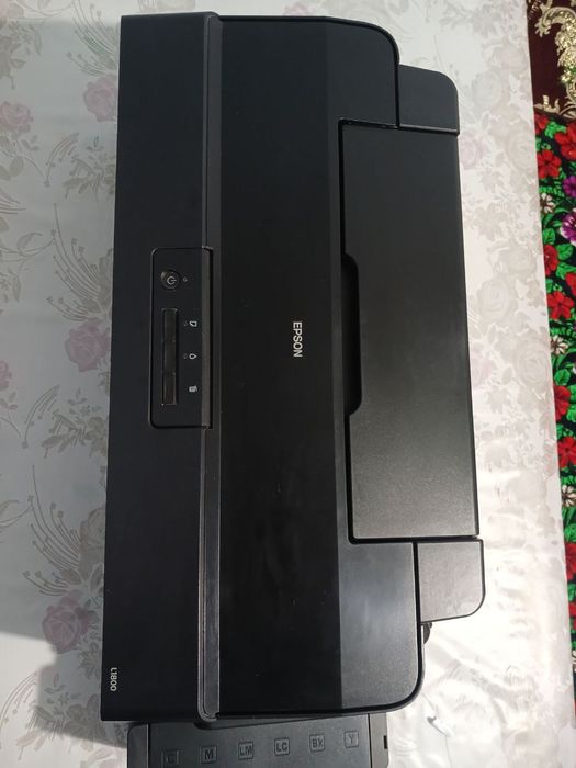 Printer L1800 sotiladi