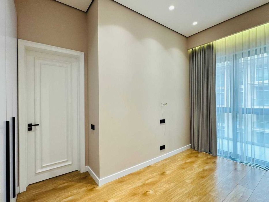 RENTING A 3-r luxury apartment in the RC Mirabad Avenue Oybek А2