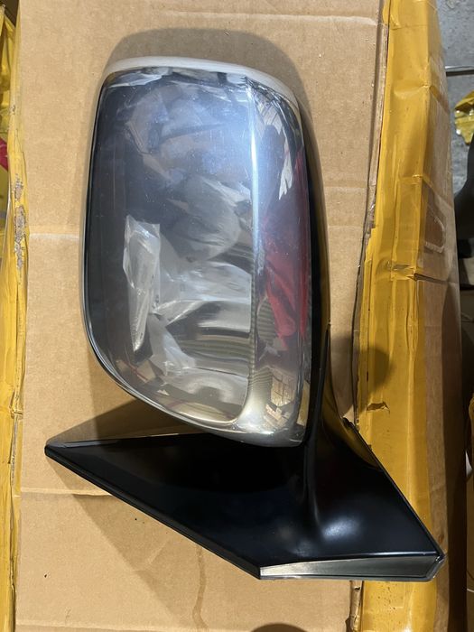 Зеркало левое land cruiser 200