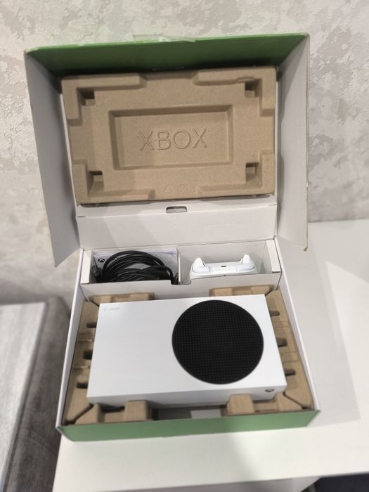 Продам Xbox series s