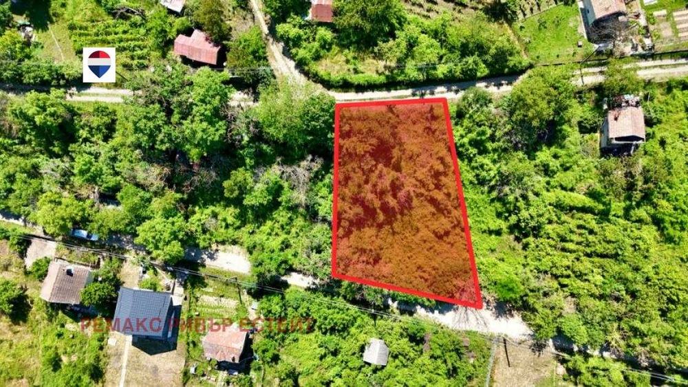 Поземлен имот за продажба в.з. Долапите