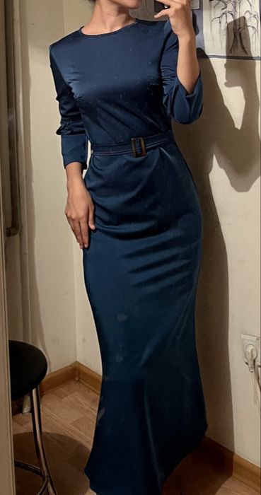 продам платье 5000тг