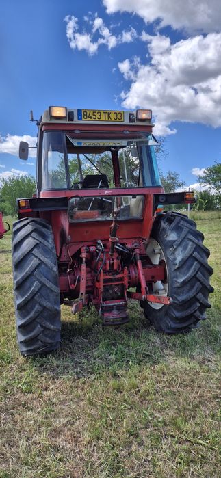 Tractor Case IH 745XL cu incarcator frontal