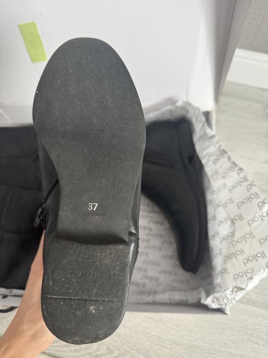 Продам кожанные сапоги