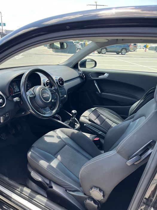 AUDI A1 2010 — imagine 5