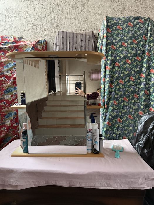 продам раковину с зеркалом