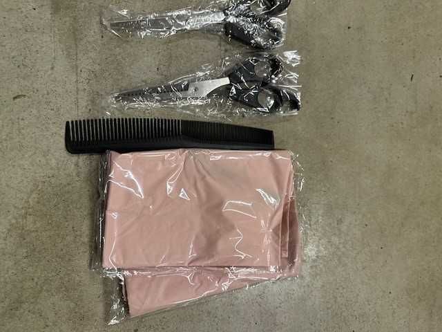 Тример / Машинка за подстригване на батерия