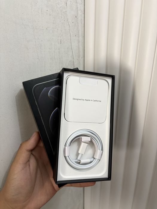 Продам iPhone 12 Pro,Айфон 12 Про,Apple 12 Pro