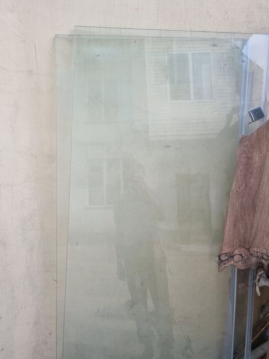 Душевая стекло колёная в хорошем состоянии