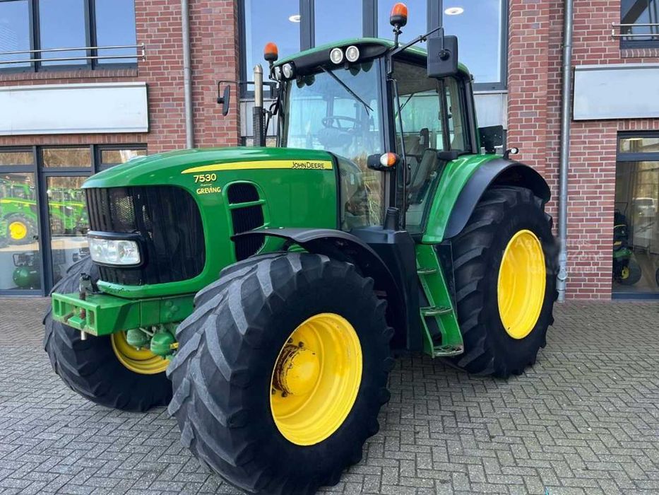 Трактор колесный  John Deere 7530 Premium