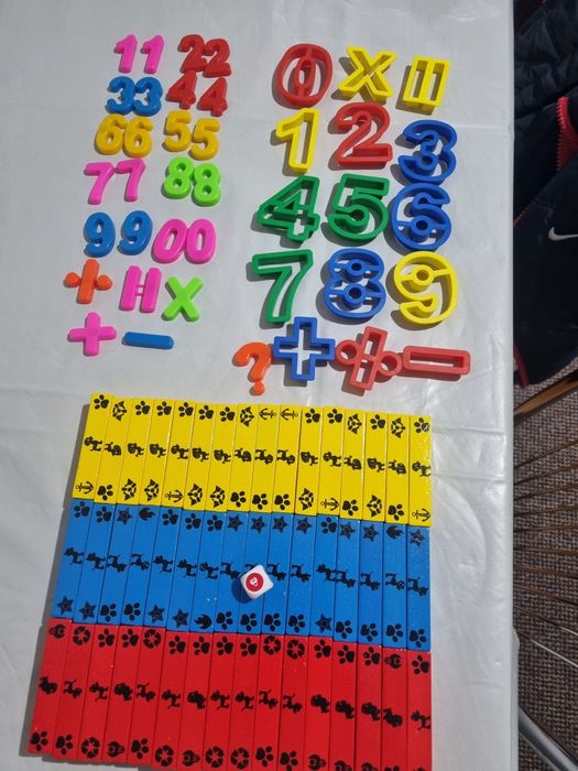 Set figurine Montessori si joc educativ