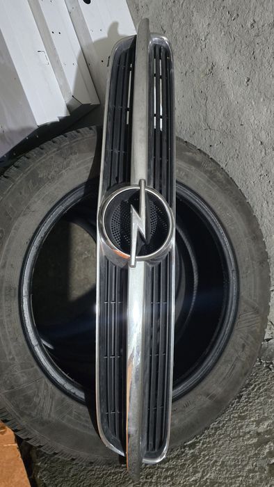 Оригинална решетка за Opel Vectra "C"

Vectra C