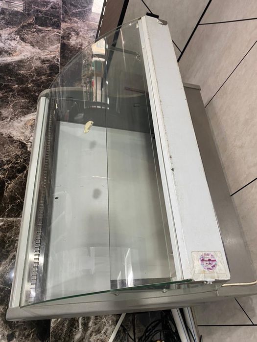 Большой холодильник