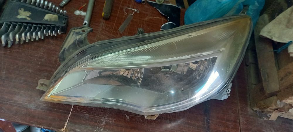 Фары на opel astra j