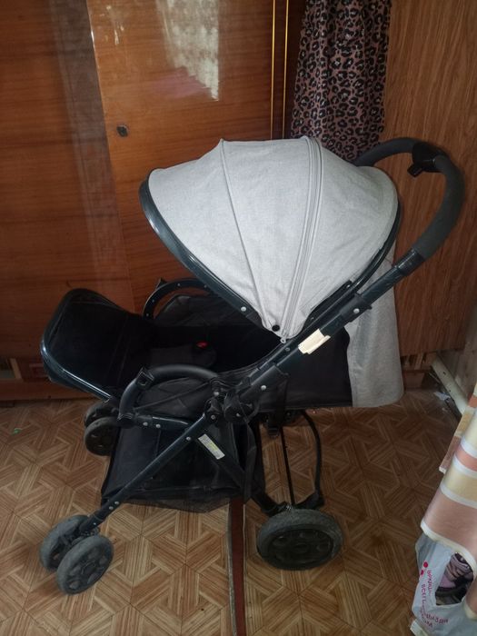 Продам коляску за 5тыс