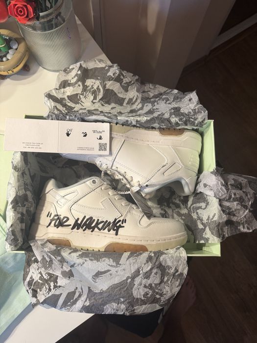 Off-White „For Walking” White