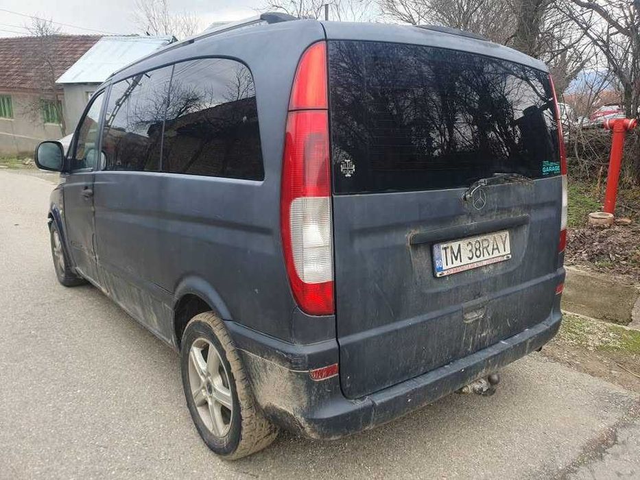 Mercedes vito 2.2 an 2004 150 cp 8+1 locuri 1600 Euro pret fix