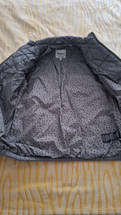 Дамско преходно яке на Pepe Jeans