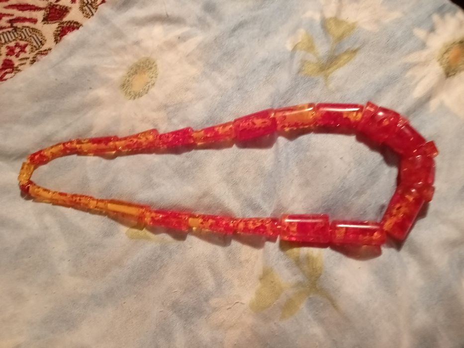 Бусы как янтарь, Россия