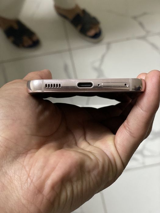 Samsung galaxy S22 5G ideal