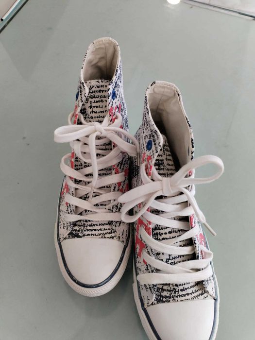 Чисто нови кецове