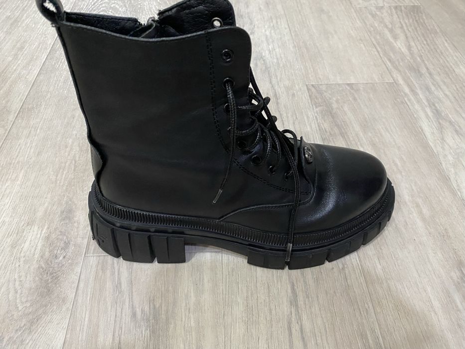 Продам женскую обувь (кожа)