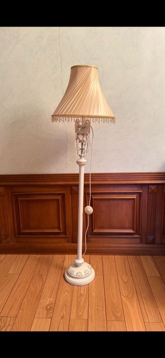 Продам Светильник , Торшер