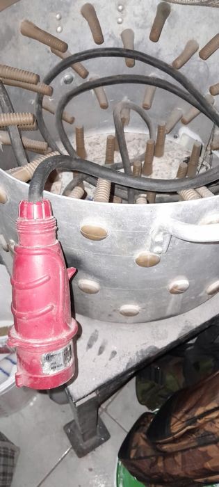 Продается перодерка, одна туша ощипывается от перьев за секунды