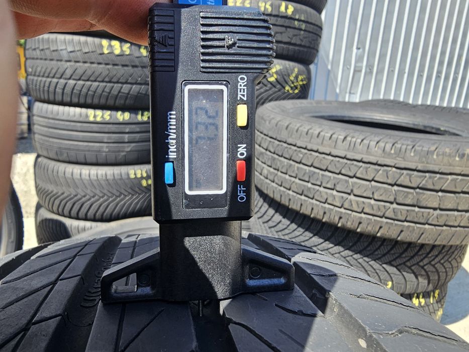De vanzare anvelopa vara  continental 225 60 r18