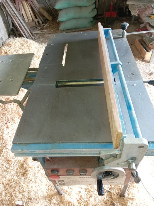 Станок продам "УНИВЕРСАЛ".