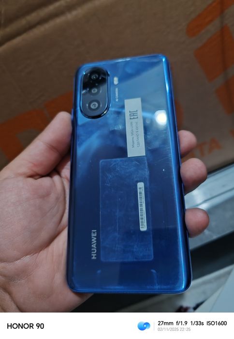 Huawei y70 4 128