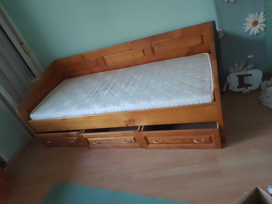 2 легла, бюро и секция