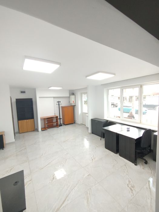 Inchiriez spatiu comercial zona Policlinica Areni