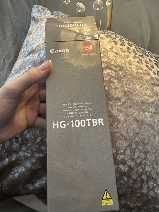 Minitrepied / Grip Canon HG-100TBR cu Telecomandă Bluetooth BR-E1 – NOU