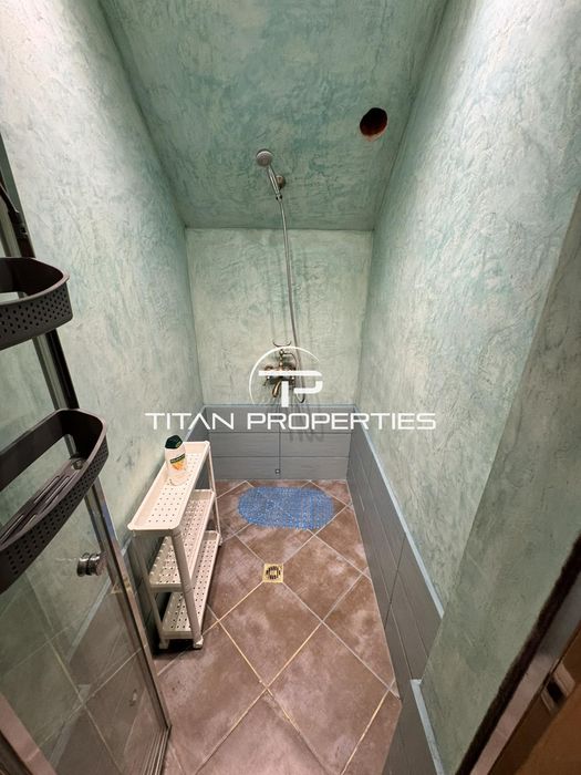 Тристаен апартамент в ж.к Възраждане