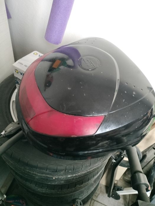 Vând portbagaj motocicleta Suzuki 1995