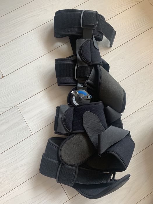 Orteza genunchi flexibila si reglabila