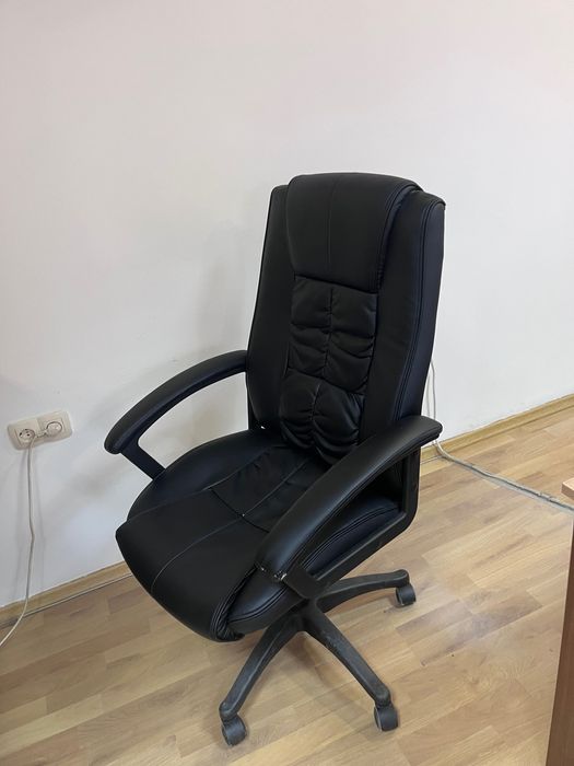 Офис стол в много добро състояние