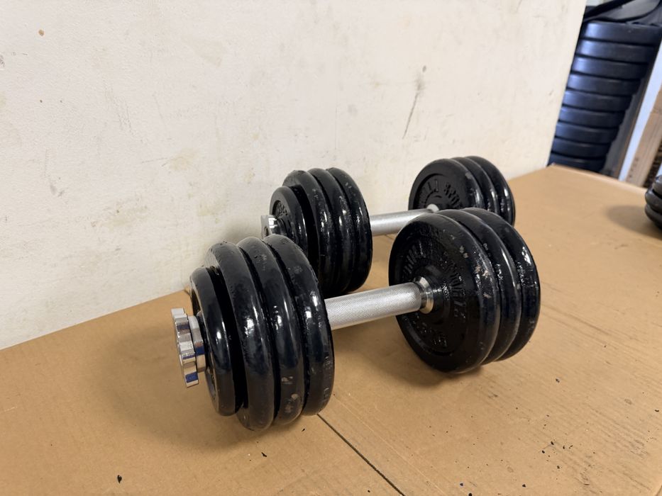 Gantere reglabile noi set 40 kg. 20 kg+20 kg=40 kg pret promo 400 lei