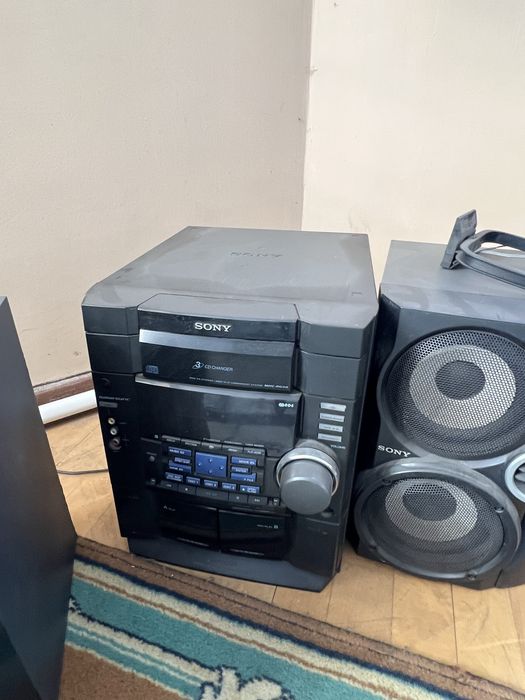 Музыкальный центр