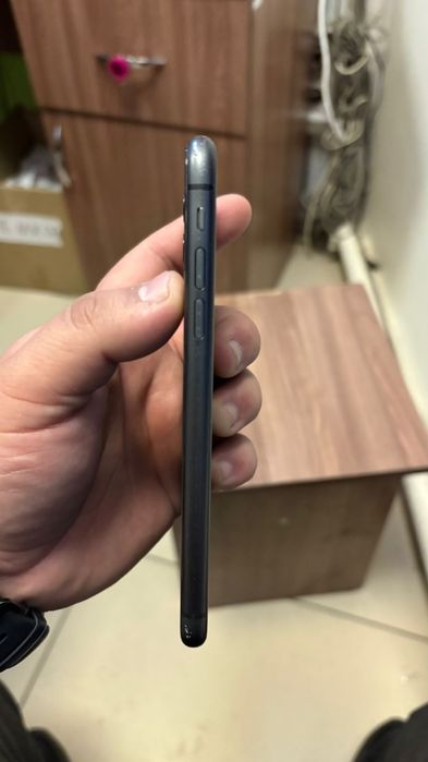 Iphone 11 в хорошем состояний