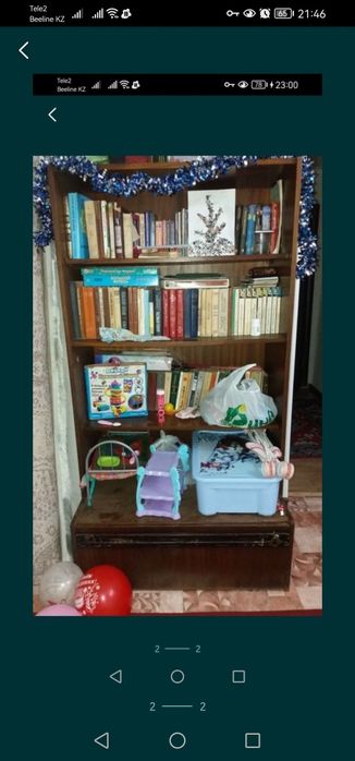 Шкаф книжный вместительный