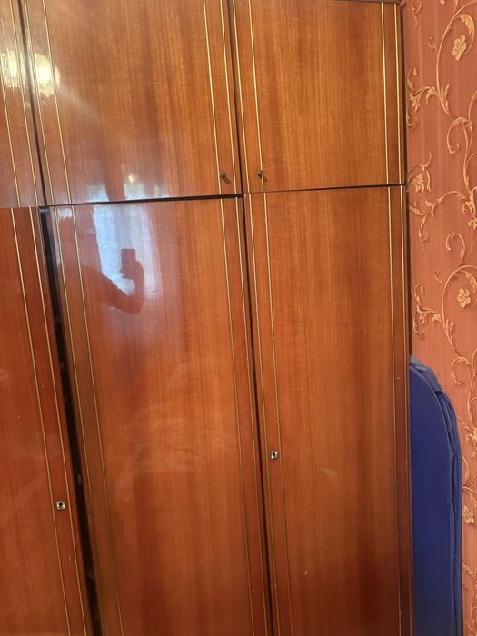 Продам шкаф торг срочно