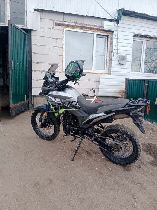 Продам мотоцикл UlarE7. 300 кубов