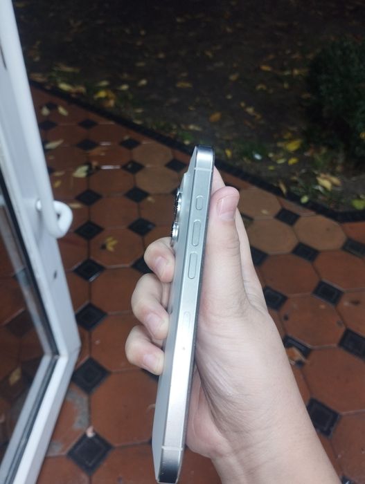 Iphone 15 pro ssrochno