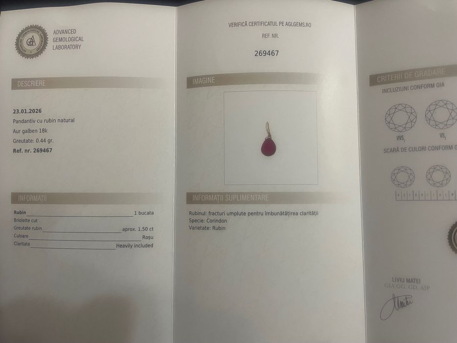 Pandantiv  din aur 18k cu rubin natural