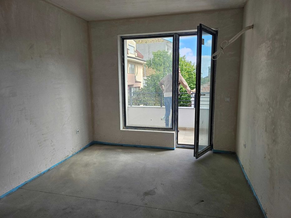 Продава се Тристаен апартамент в Варна, Аспарухово - 88 кв.м за 1364 €/кв.м - Снимка #12